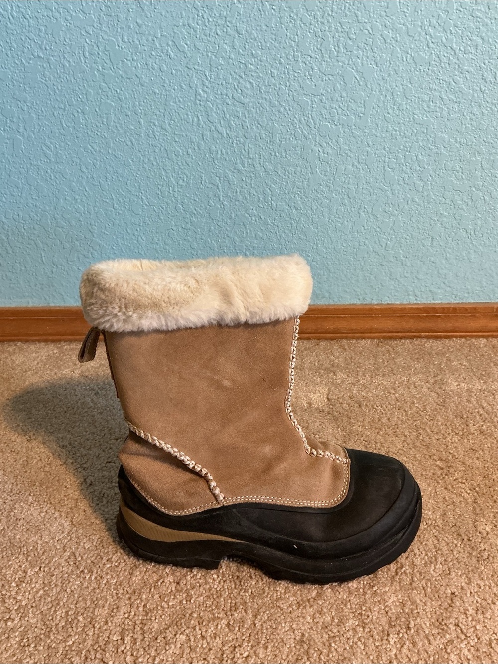 Lands' End Tan Suede and Black Winter Boot with Cream Faux-Fur Cuff